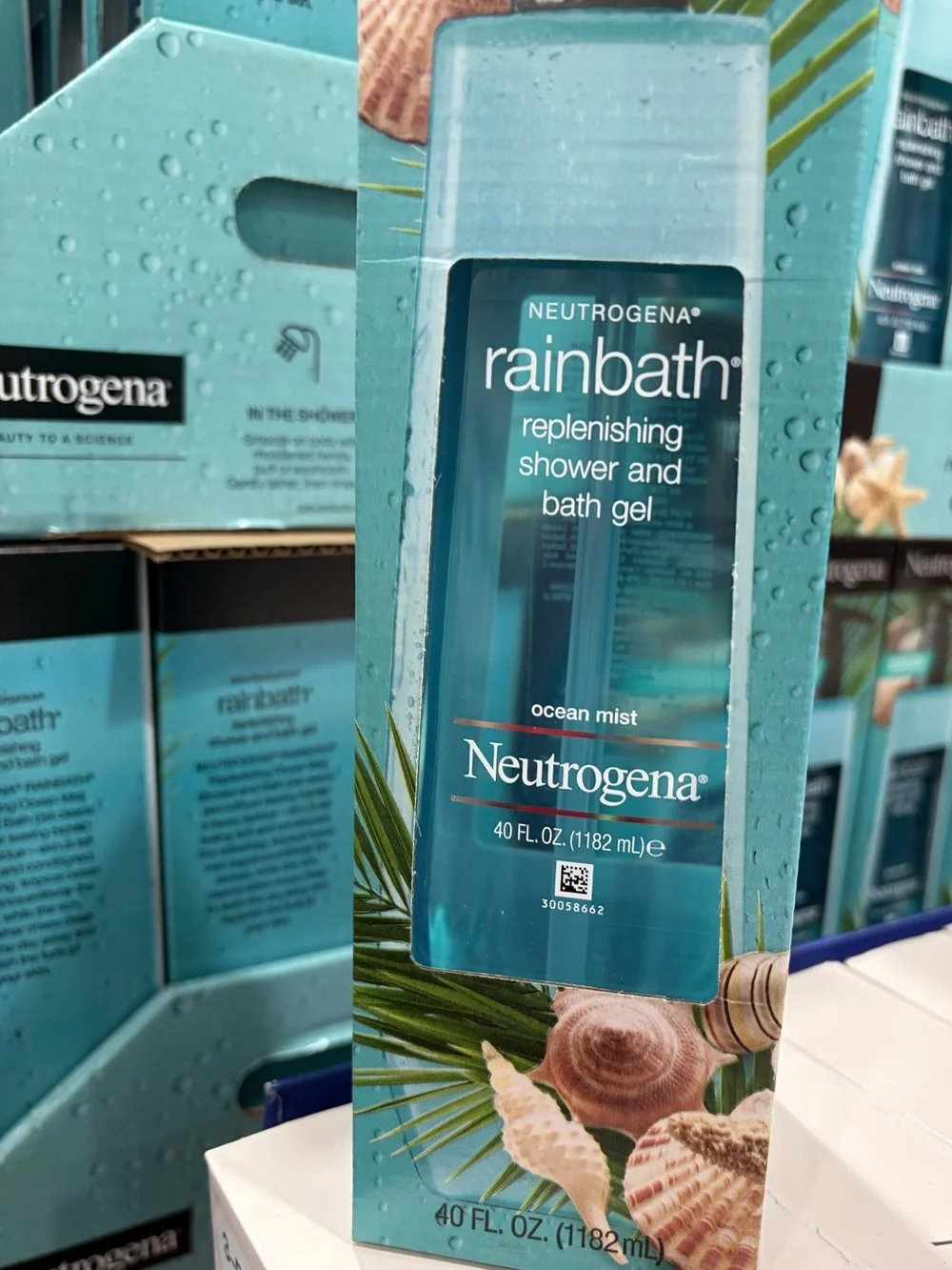 New 40 fl oz Neutrogena Rain Bath Shower & Bath Gel Ocean Mist